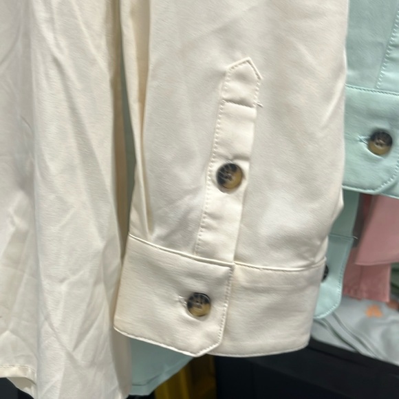 Zeroxposur size, large color, vanilla, sun protection, button-down top - Picture 6 of 13